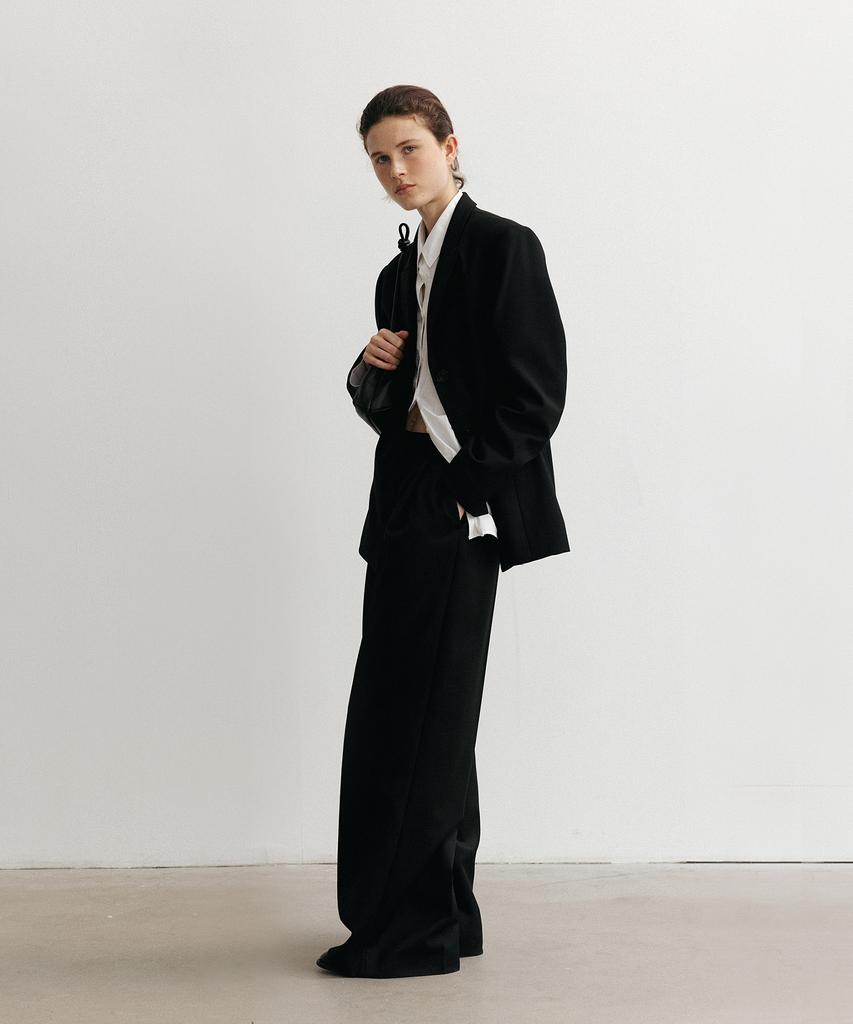 Beullaengkeulumumeon Mild Wool Pants_Black