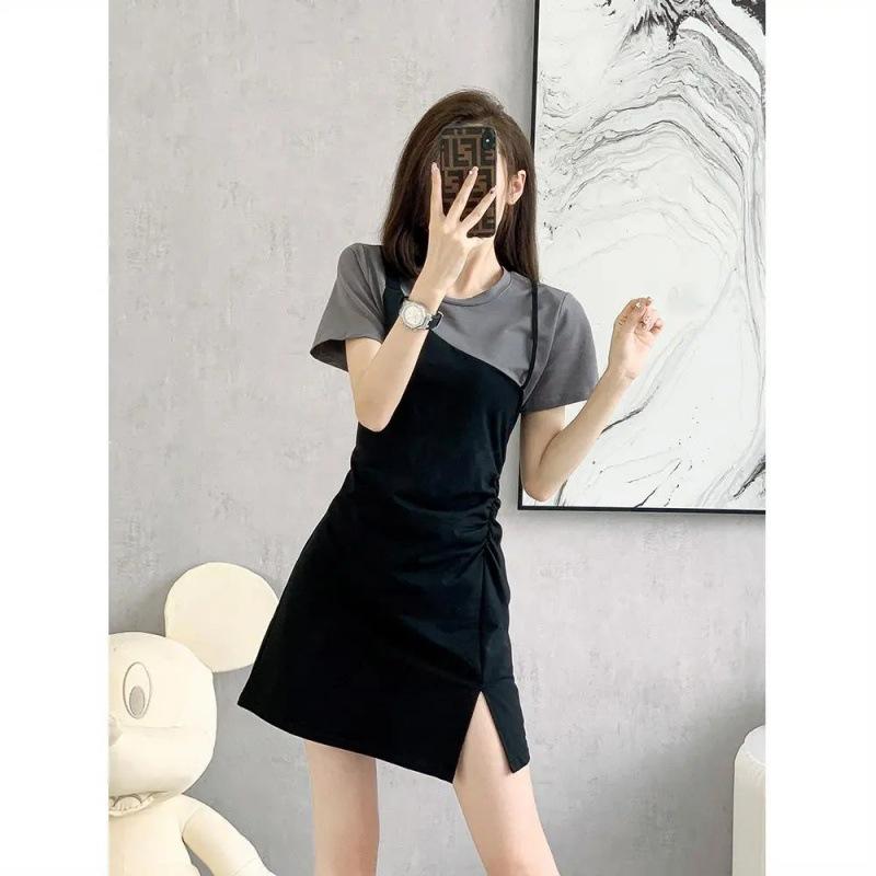 Rochie T-shirt scurtă cu împletitură cu simț de design, falsă two-piece, pentru femei, vară, cu simț matur, talie cu pliuri, fustă cu șolduri despicate