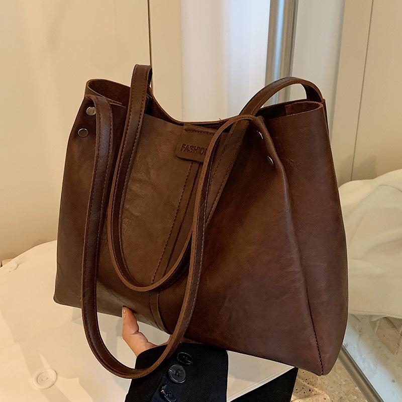 

Большая вместительная фактурная сумка для женщин на осень и зиму, новая сумка на одно плечо подмышкой, универсальная сумка в стиле ретро для поездок на работу