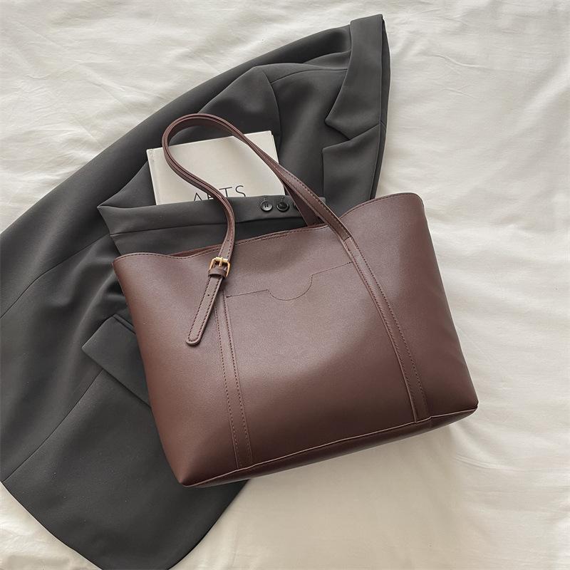 

Красивая большая сумка женская 2025 сумка через плечо сумочка повседневная женская сумка новая большая вместительная иностранная личность сумка-тоут