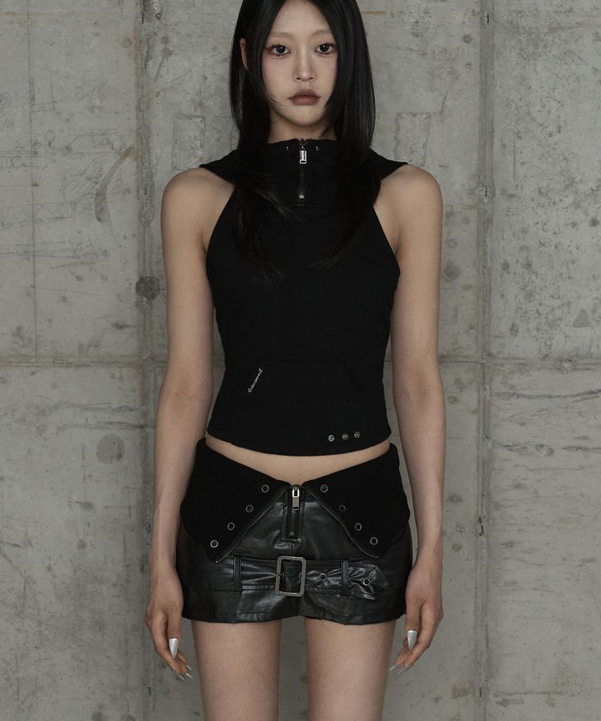 ETRE AU SOMMET Zipper Halter Turtleneck Point Pocket Hoodie (Black)