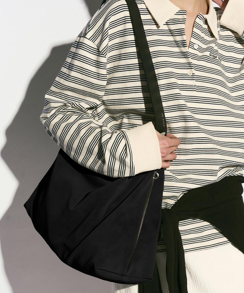 Re Rhee Cowhide Strap Hobo Bag Black