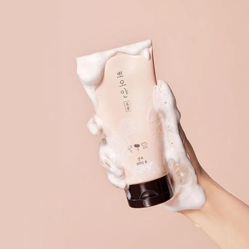 Pure White Smile Fermented Cleansing Foam 150ml