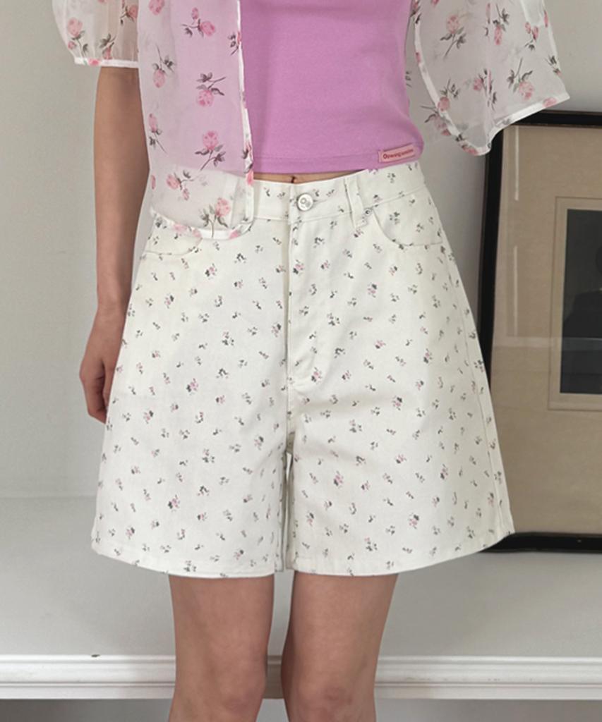 OPENING SUNSHINE Vintage Flower Denim Shorts Ivory