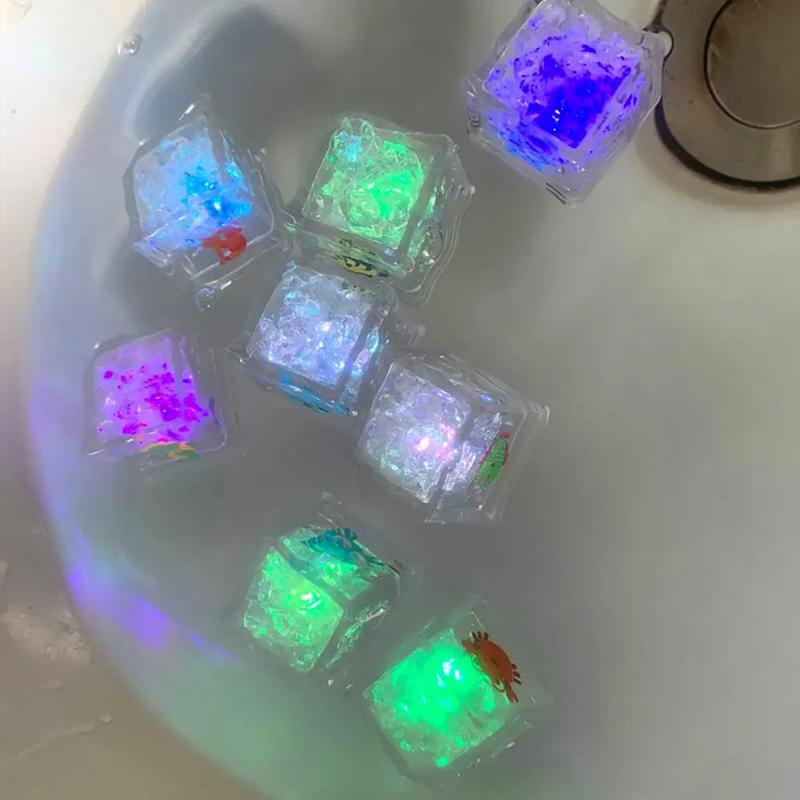 8PCS Animaux Marins de Dessin Animé Glaçon Lumineux Jouet de Bain LED Coloré Jouet Lumineux Sensible au Toucher