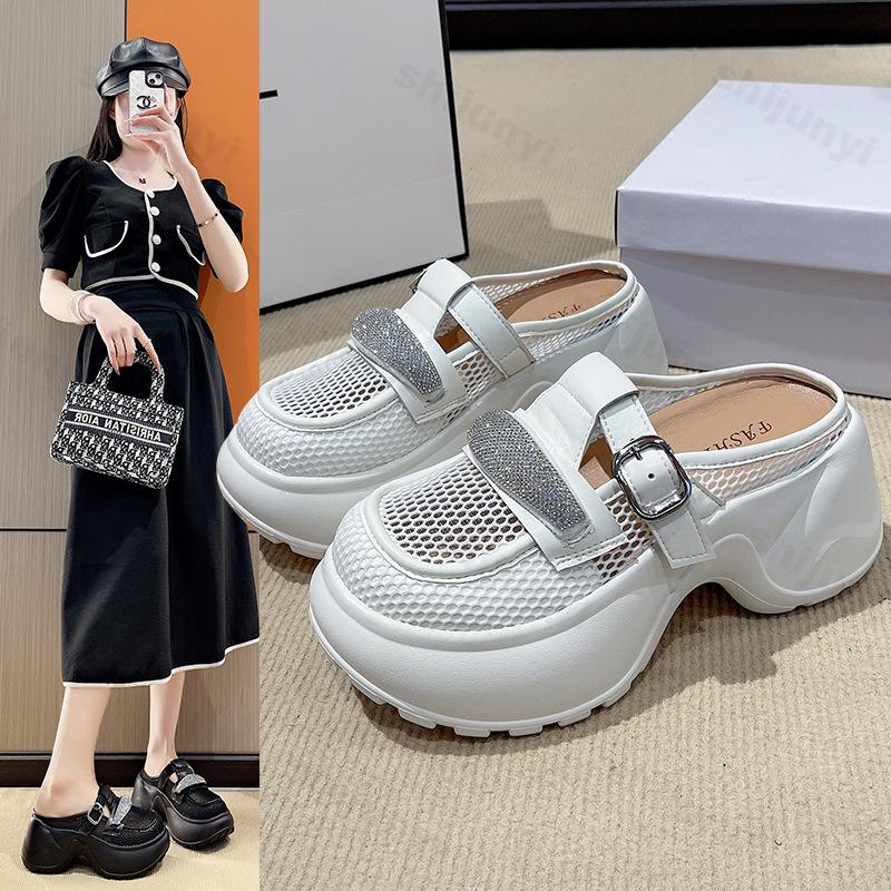 Fashion Thick Soled Casual Sandals Women's Summer 2025 Fashion Breathable Slope Heel Slippers Comfortable Buckle Design Half Drag Shoes