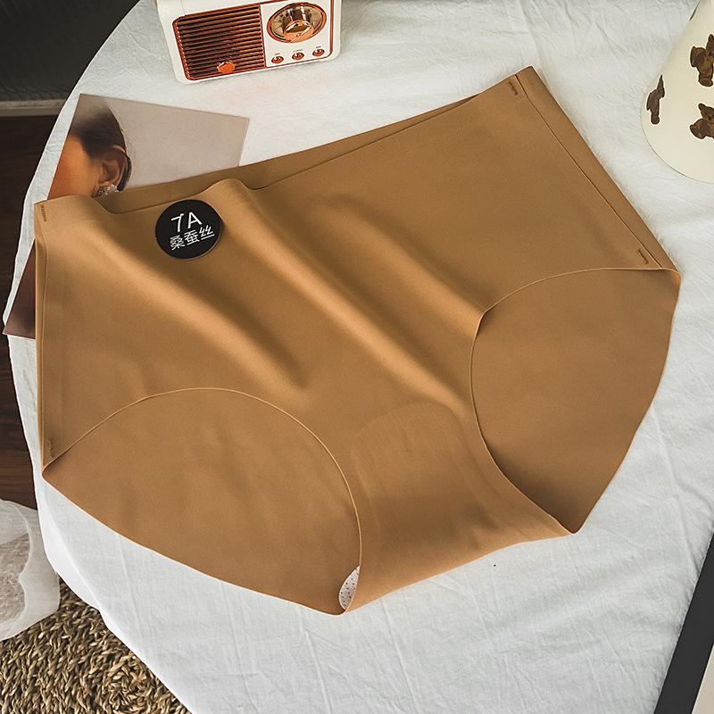 Traceless panties women's mulberry silk crotch A mulberry silk girl's sports do not clip buttocks ice silk mid-waist shorts briefs