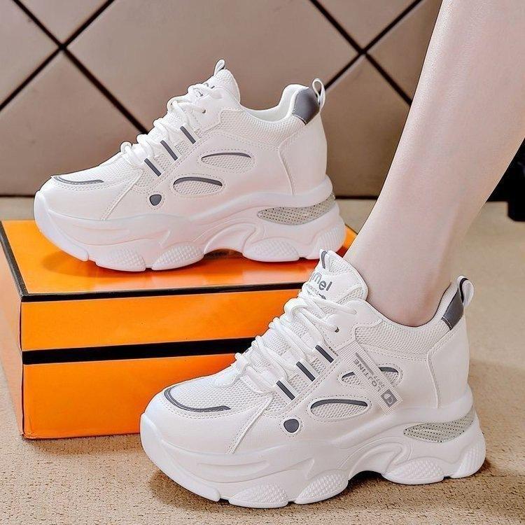The Height of the Popular White Shoes Increases In Women's Autumn 2025 New Versatile Casual Small Thick-soled Muffin Sports Shoes