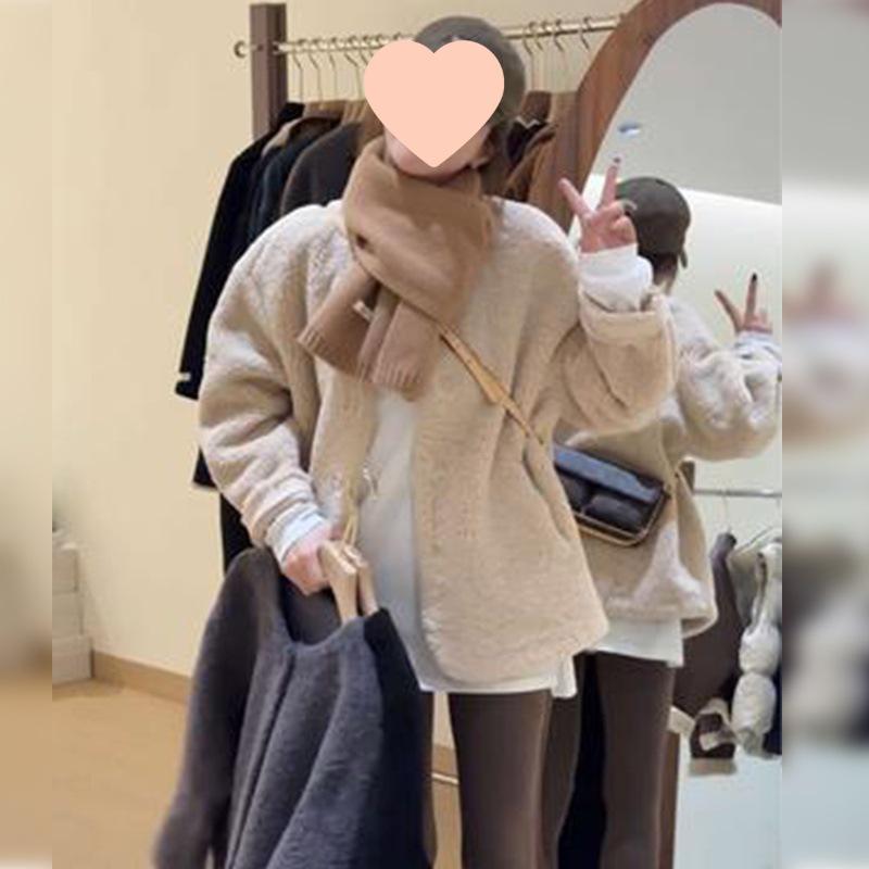 

Універсальне жіноче плюшеве пальто зі штучної овечої вовни в корейському стилі - Ідеально для осені та зими 2025 M (45-55kg)