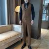 Completo Uomo Verde Scuro Autunno 2025: Abbigliamento Business Casual e Formale, Abito da Sposo in Stile Britannico.
