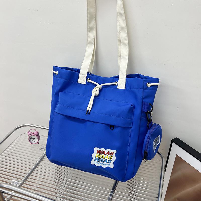 

Fashionable Everyday Crossbody Bag Simple Solid Color Medium Size Handbag With Phone Pocket Blue