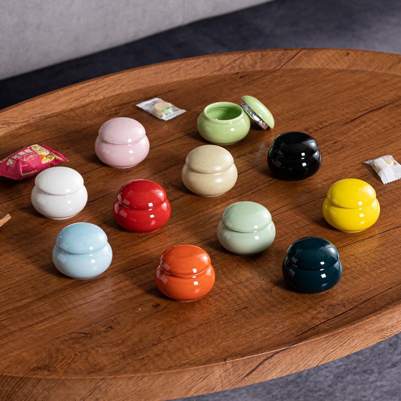 Creative Portable Mini Ceramic Tea Canister Moisture-Proof Sealed Porcelain Storage Jar Small Pill Storage Bottle Home Decor
