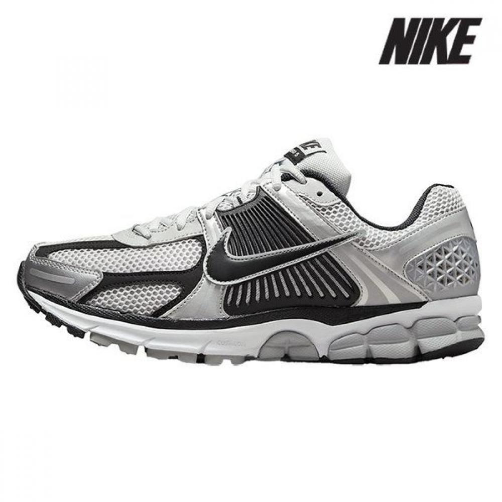 

Nike Sneaker D3 Fj4151 004 Men S Zoom Vomero 5 255