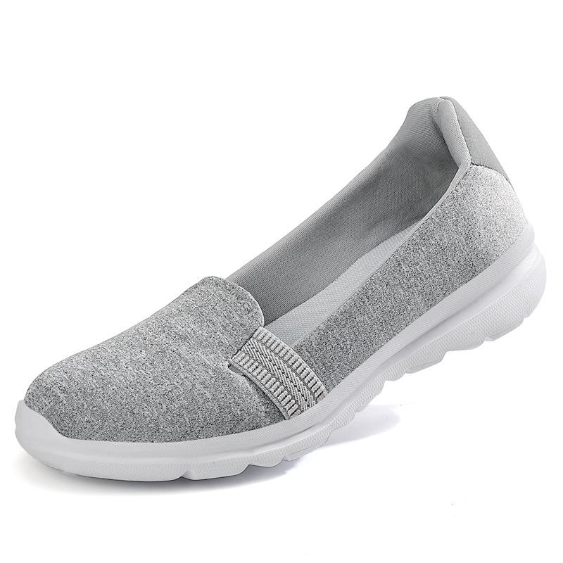 Large size old Beijing cloth shoes women's new soft-soled lazy women's shoes one pedal breathable mother flat-soled single shoes 42