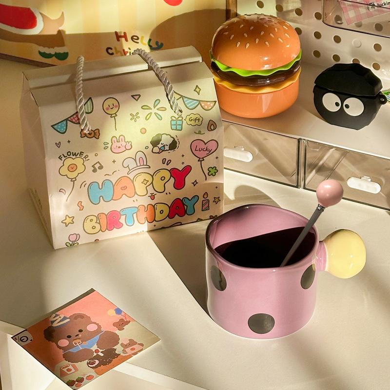 Tazza carina ins a pois tonda palla irregolare tazza acqua in ceramica tazza semplice per la colazione tazza per la colazione regalo di compleanno