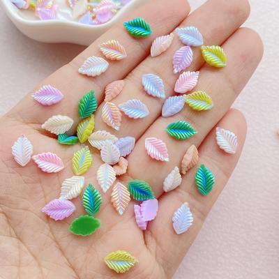 200Pcs Cute Mini Cartoon Colored Leaves Resin Figurine Crafts Cabochon Ornament Jewelry Manicure Hairpin Making Accessories
