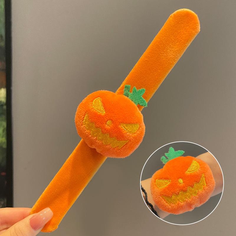 Zabawna Halloweenowa Bransoletka Snap - Wzór Pająka i Dyni