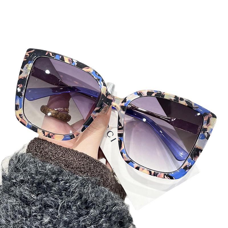 1 Stück Damenmode Sonnenbrille mit großem quadratischem Rahmen - Stilvolle lila Verlaufsgläser mit Schildpattmuster
