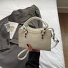 Bolsa pequena feminina nova verão portátil de ombro mensageiro leve luxo nicho high-end bolsa travesseiro