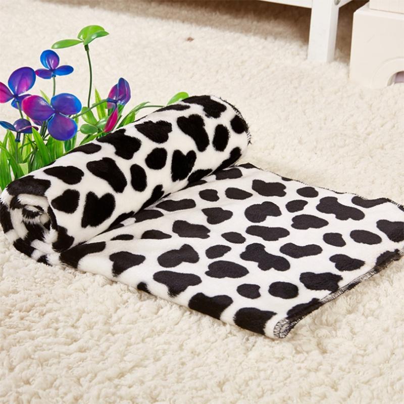 

Soft And Cozy Coral Wool Pet Blanket For Dogs And Cats In Autumn And Winter Cow,40*60cm/15.7*23.6in