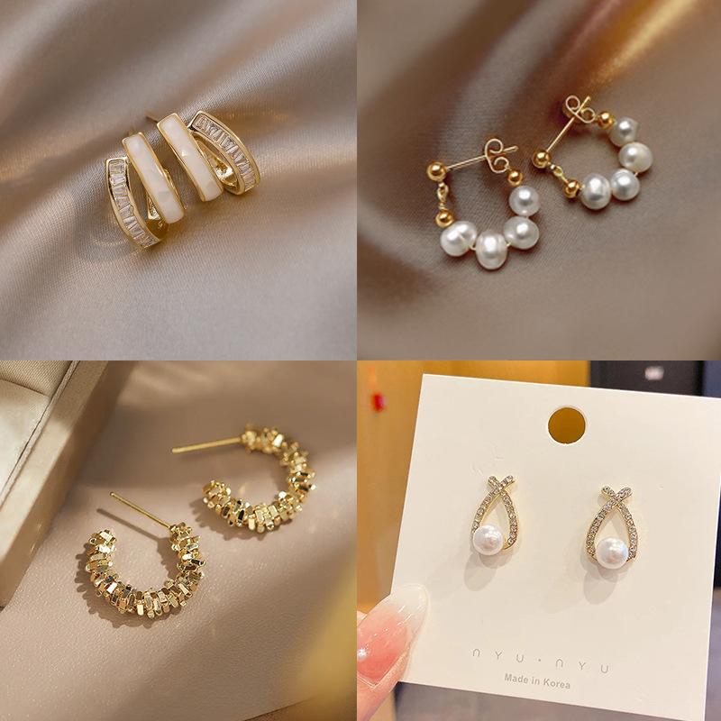 Versatile Bow Girl Earrings with Elegant Geometric Shapes, Personalized and Trendy Earrings for Women