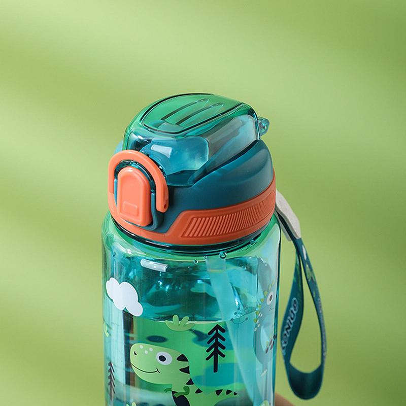 600 ml Kreskówkowy Dziecięcy Plastikowy Kubek ze Słomką Letni Studencki Kubek ze Słomką Przenośny na Zewnątrz Kreskówkowy Bidon Butelka na Wodę