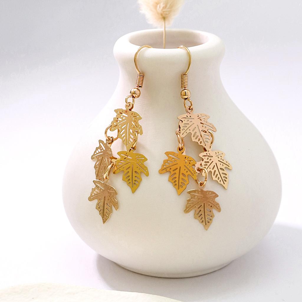 French New Style Fresh Leaf-shaped Tassel Earrings