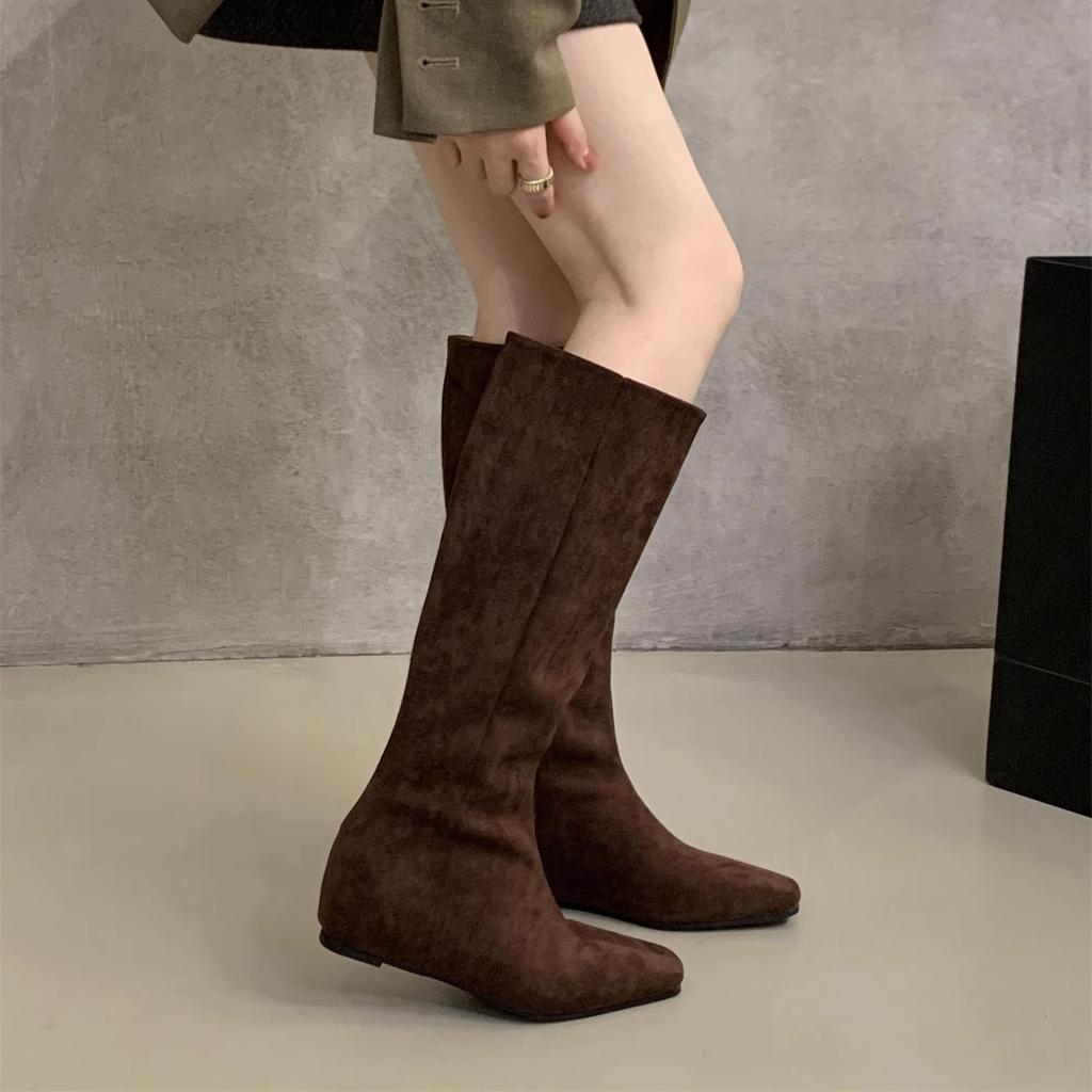 Inward High-pointed Suede High Boots, 2025 Autumn/winter New Korean Version of Retro Fashionable Niche Slimming Boots