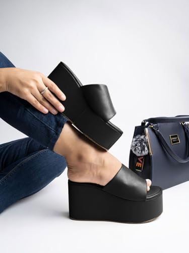 Shoetopia Girls Little Black Wedge Sandal - 4 Uk (Girls-Little-Black) 4 UK чёрный