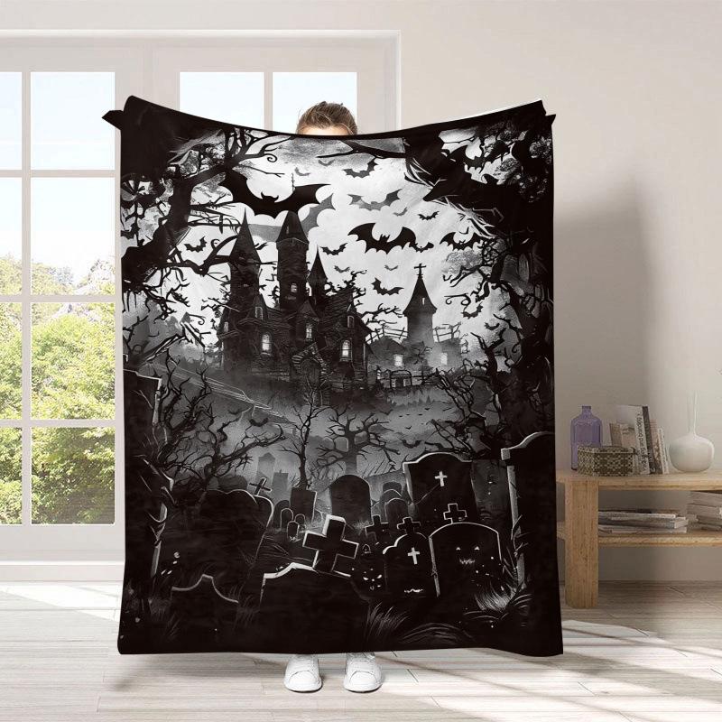 Warm Halloween Flannel Blanket - Cartoon Ghost & Pumpkin Design