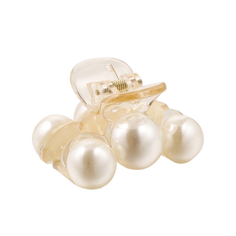 Korean Celebrity Pearl Hairpin: Elegant Shark Clip for Women
