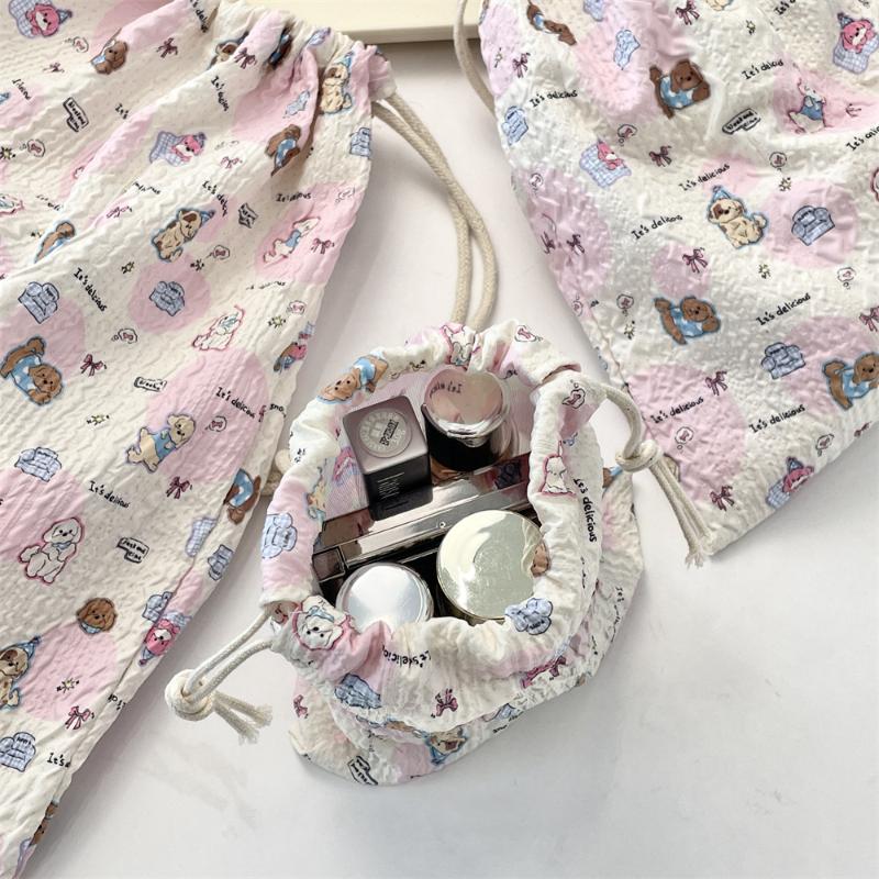 1PCS Embossed Cartoon Drawstring Cosmetic Bag Cute Portable Cosmetic Storage Pouch Organizer Bag for Makeup & Accessories
