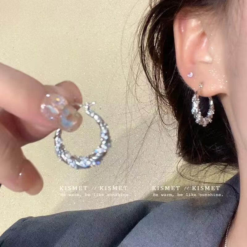 INS-style Minimalist Silver Needle, Versatile Plain Ear Hoop, Light Luxury Metal Round Hoop Earrings, High-end Ear Jewelry