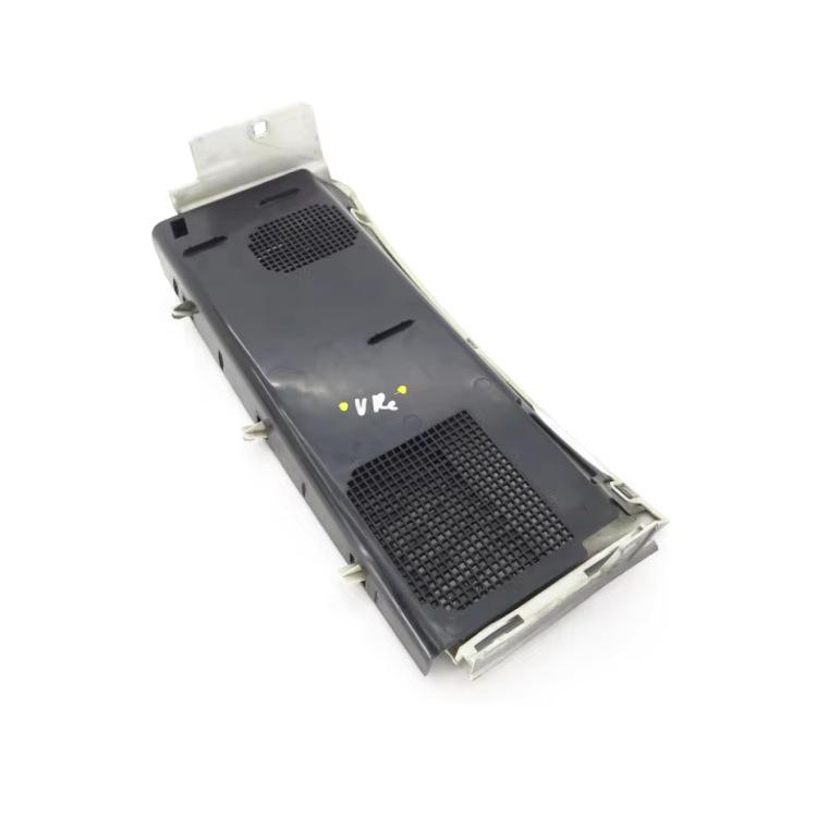 LR011355 LR011353 Front Fender Side Grille Vent for Land Rover Range Rover Vogue