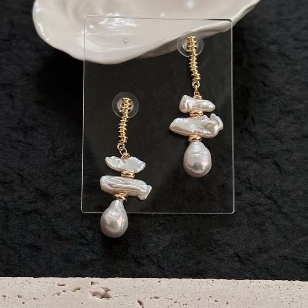Natural freshwater baroque freshwater pearl earrings high-end sense niche light luxury S925 silver needle stud earrings unique