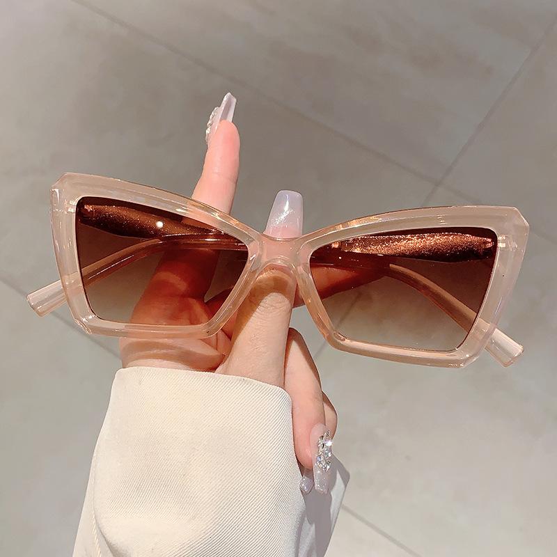 Fashion Cat Eye Women's Sunglasses Oversize Decoration Gradient Shades Outdoor Design Sun Glasses for Travelling Driving