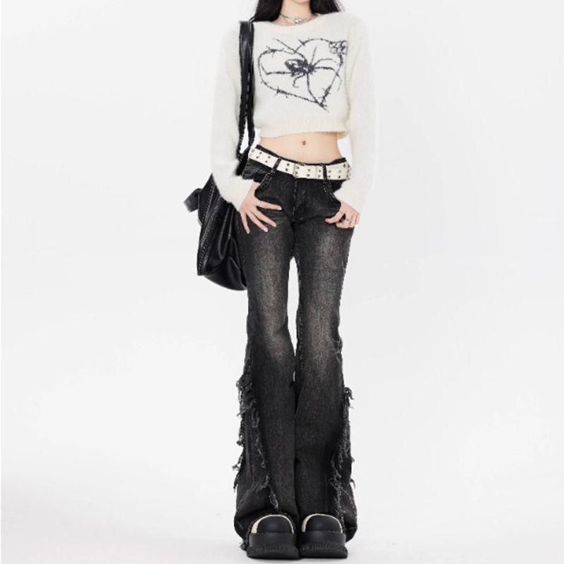 Damen Retro Flared Jeans: Gewaschen, Einzigartige ausgefranste Kanten, Schmale Passform, Streckend, Stilvolles Hufeisen-Design.