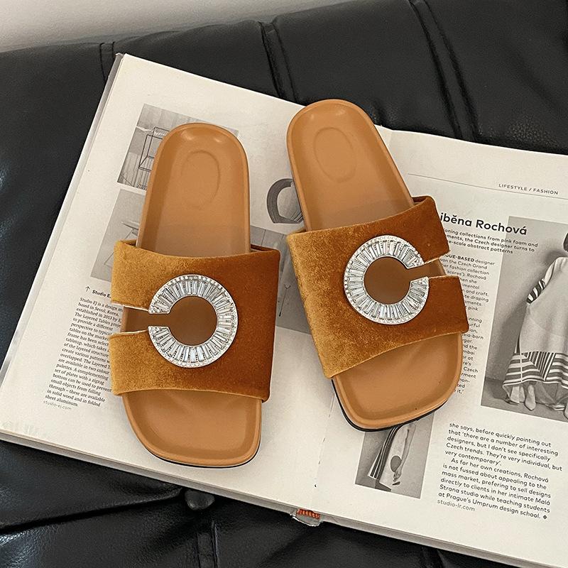 French Retro One-word Crystal Buckle Thick Heel Cool Slippers Summer Fashion Suede Sandals Wear Open-toed Women's Slippers