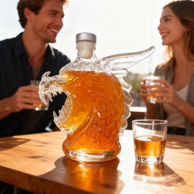 Dragon Head Whiskey Decanter with Silicone Stopper 320ml Glass Liquor Dispenser for Bourbon Tequila Novelty Art Barware Unique Home Decor