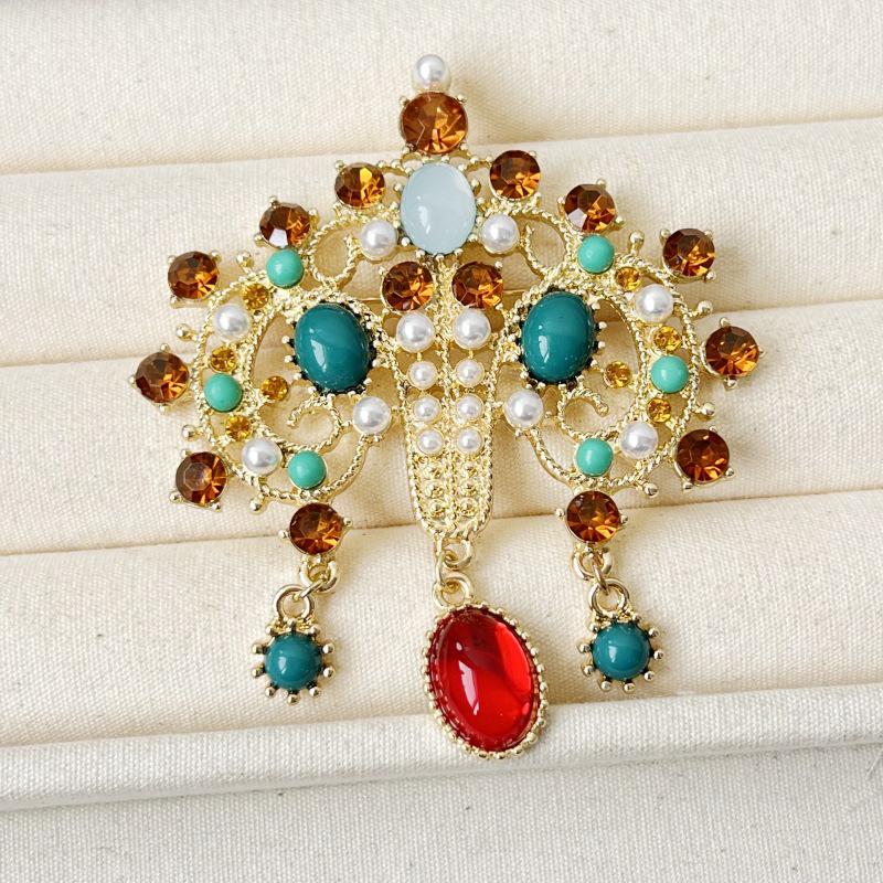 Retro European Court-Style Gemstone Brooch - Antique Replica with Full Diamond and Colorful Gems for Women
