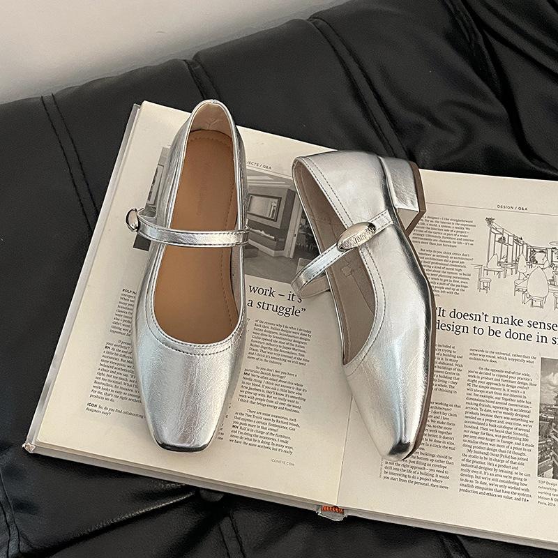 

Fashion temperament buckle square head thick heel single shoes women s summer niche French skirt high heel Mary Jane shoes 35 серебряный