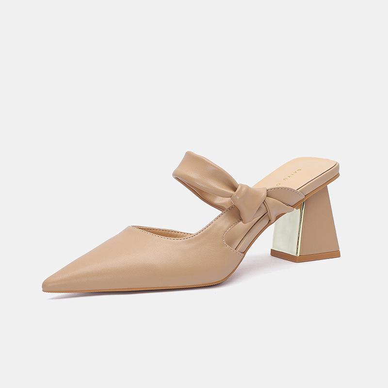 Mules pointues pour femmes 2025 printemps et été nouveau vêtement d'extérieur un mot avec talon épais sac tête confortables et polyvalentes sandales à talons hauts wo
