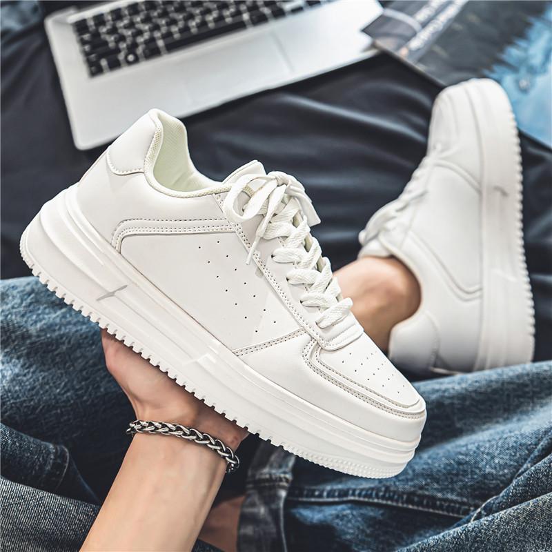 Men 's Casual Four Seasons Fashion Skateboarding Students Comfortable Sneakers Boys Trending Soft Sole Breathable Shoes
