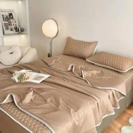 New Solid Color Cool Silk Summer Quilt Soft And Comfortable Air Conditioner Quilt Single Adult Gift Quilt