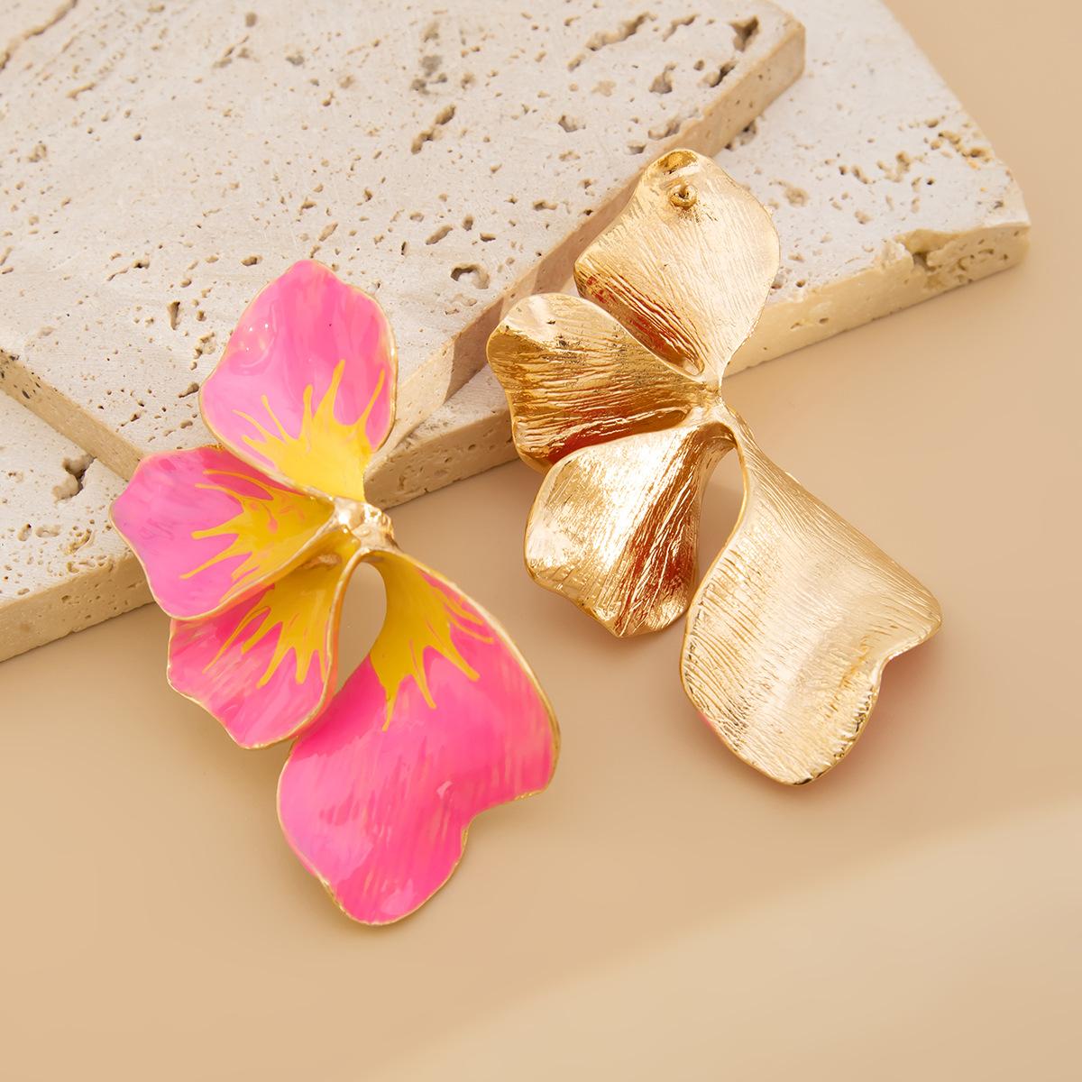 

Ювелирные изделия нерегулярные лепестки капающие масляные серьги, серьги-гвоздики, преувеличенный дизайн, новые универсальные женские серьги