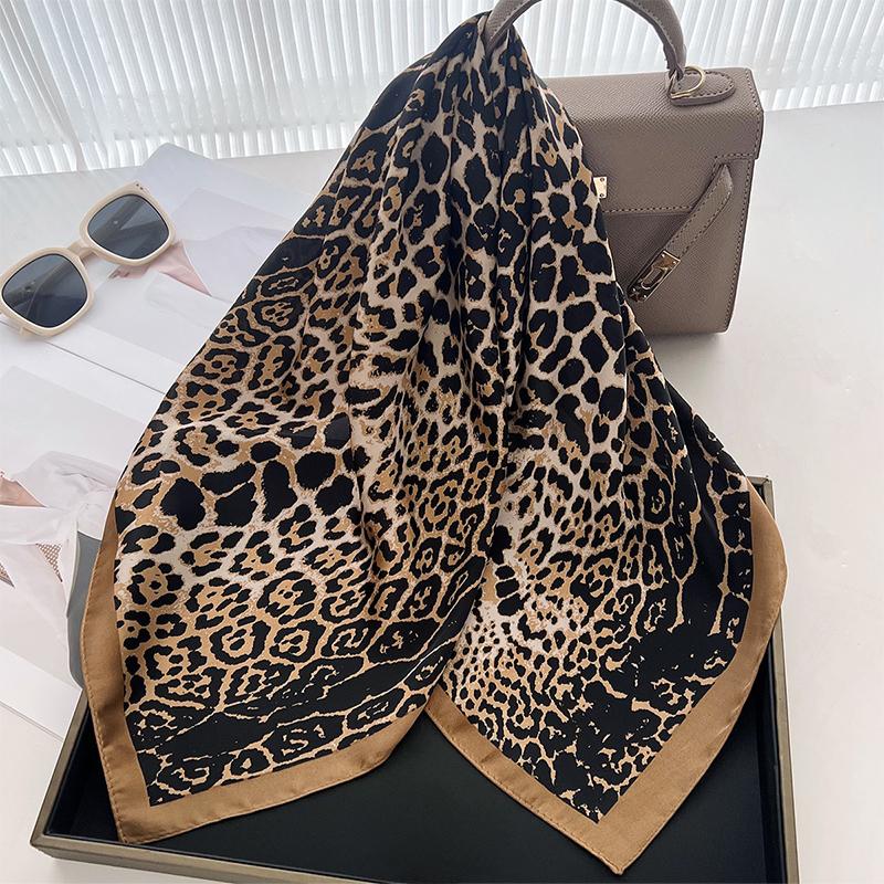 

Квадратный платок для женщин бандана весна/лето леопардовый принт повязка на голову шейный платок искусственный шелк платок для волос с рубашкой