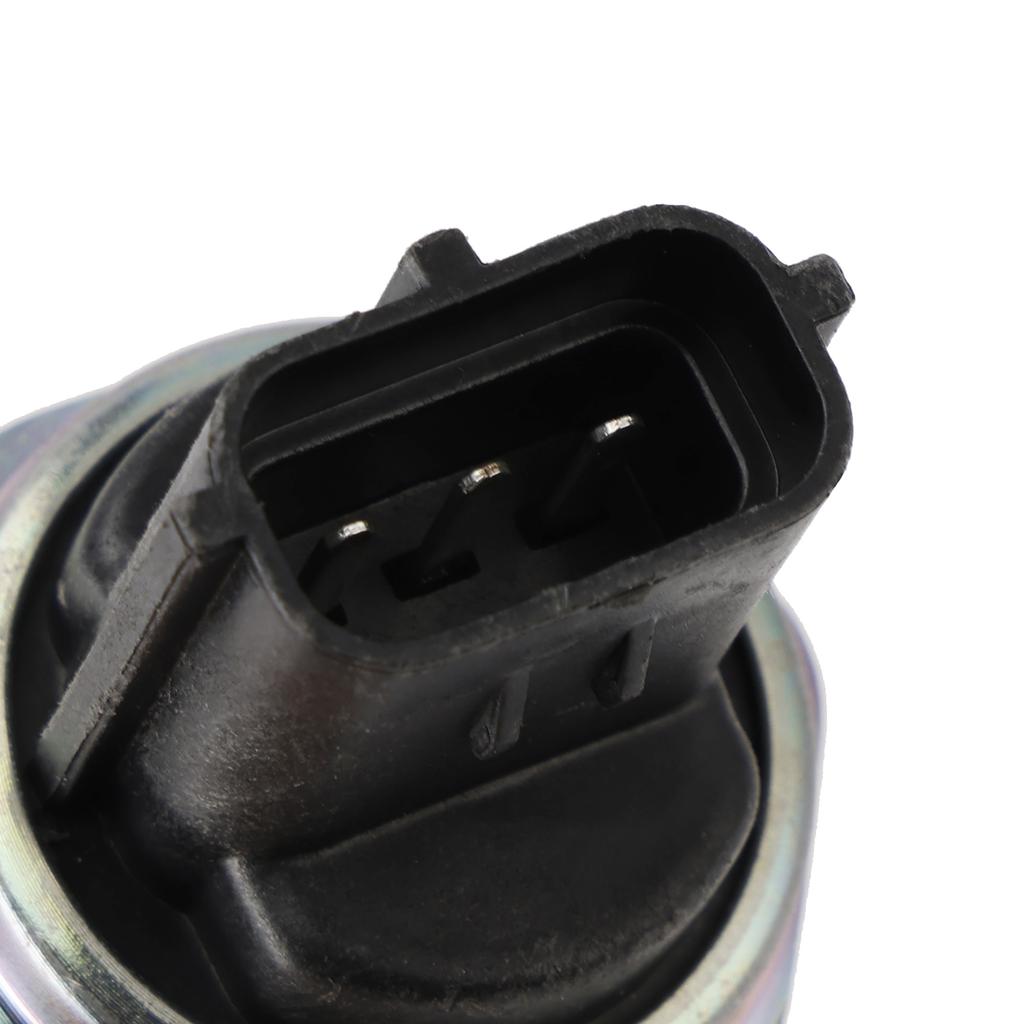 RE520930 Snímač tlaku paliva pro John Deere 7420 7520 7710 7810 8120 8220