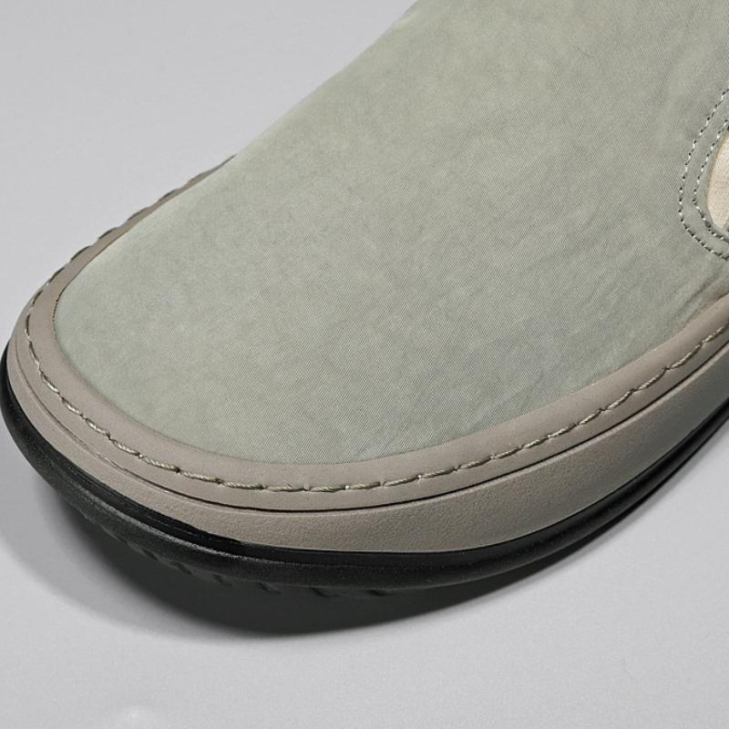 Fashion Summer Sneakers Men Ice Silk Cloth Canvas Shoes for Men Trend Breathable Walking Shoes Comfortable Slip On Flat Shoes Male 2024