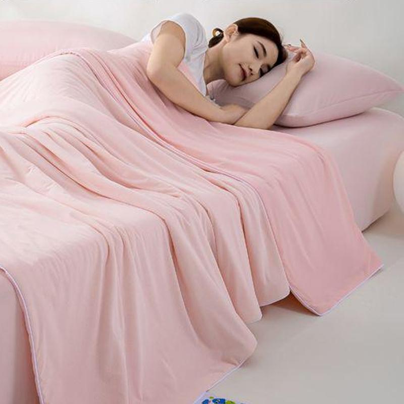 Sommerliche kühle, bequeme, einzelne, dünne Steppdecke, maschinenwaschbar, Klimadecke, Studentenzimmer-Steppdecke, Bettwäsche, lässige Decke