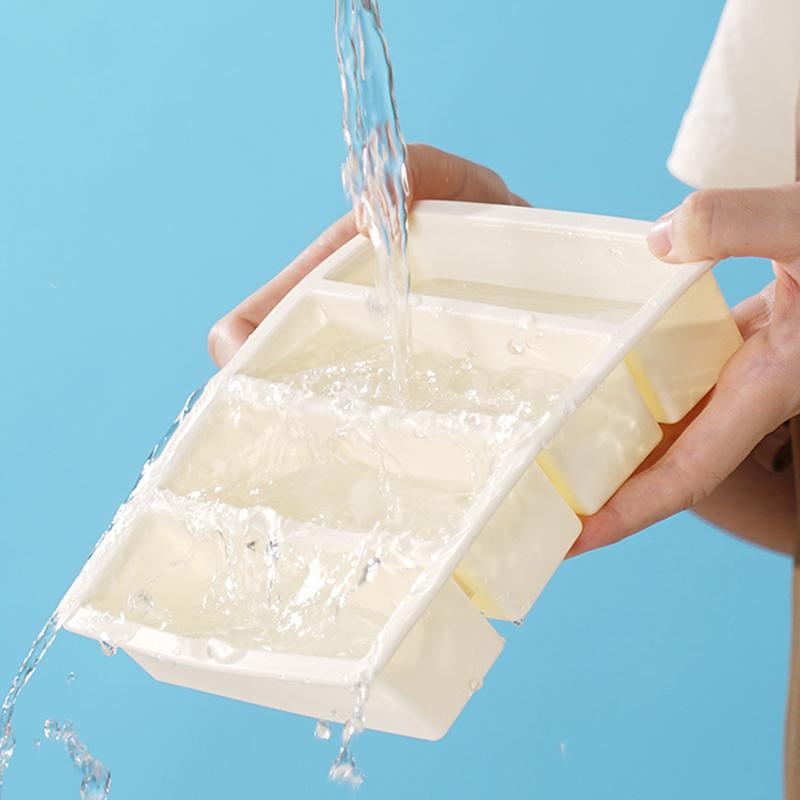 4 Grid Long Strip Ice-tray Ice Cube Tray Long Ice Stick Tray Silicone with Lid Rectangular Easy Release Ice Mold Bar Tools